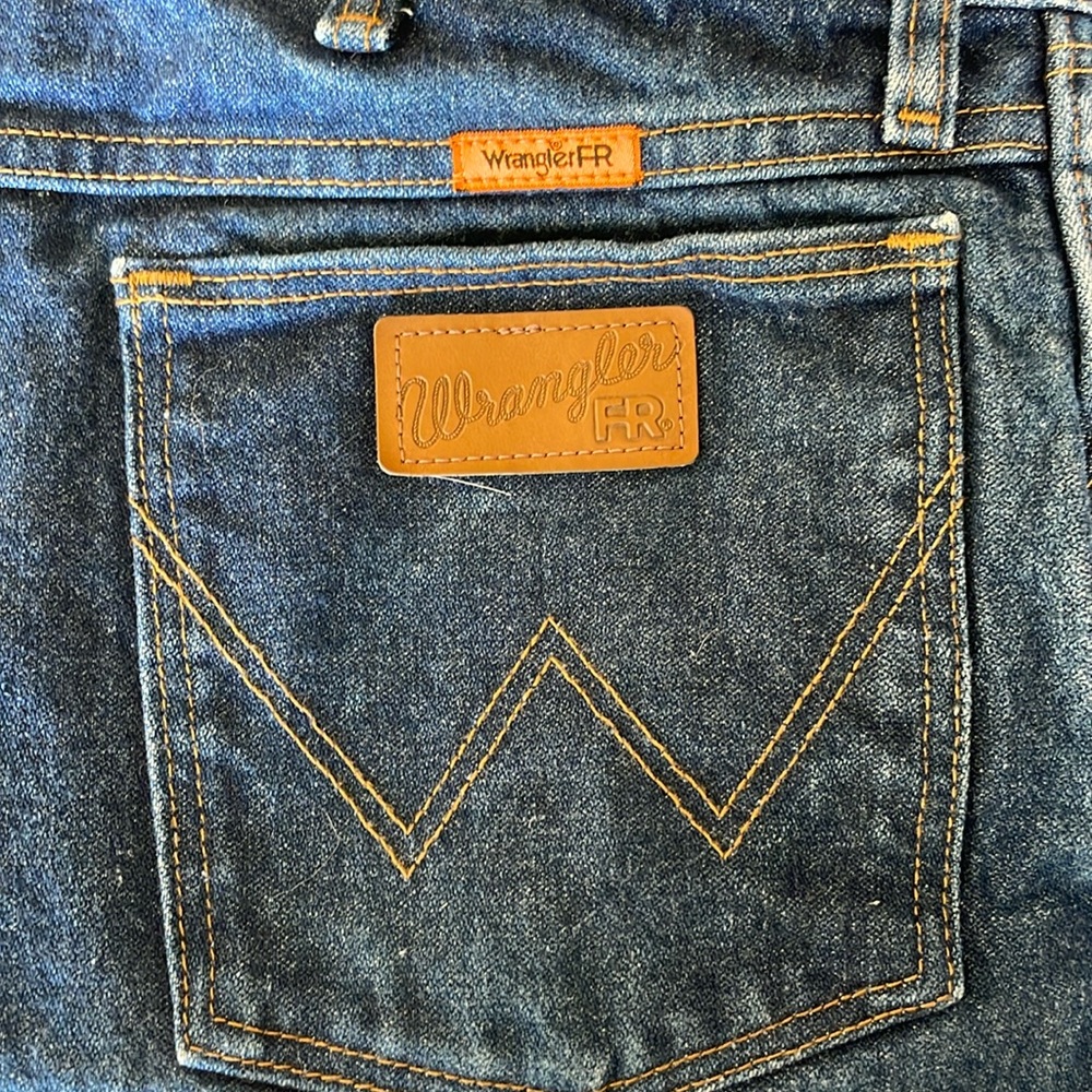 Men’s Wrangler FR jeans 38 x 32
